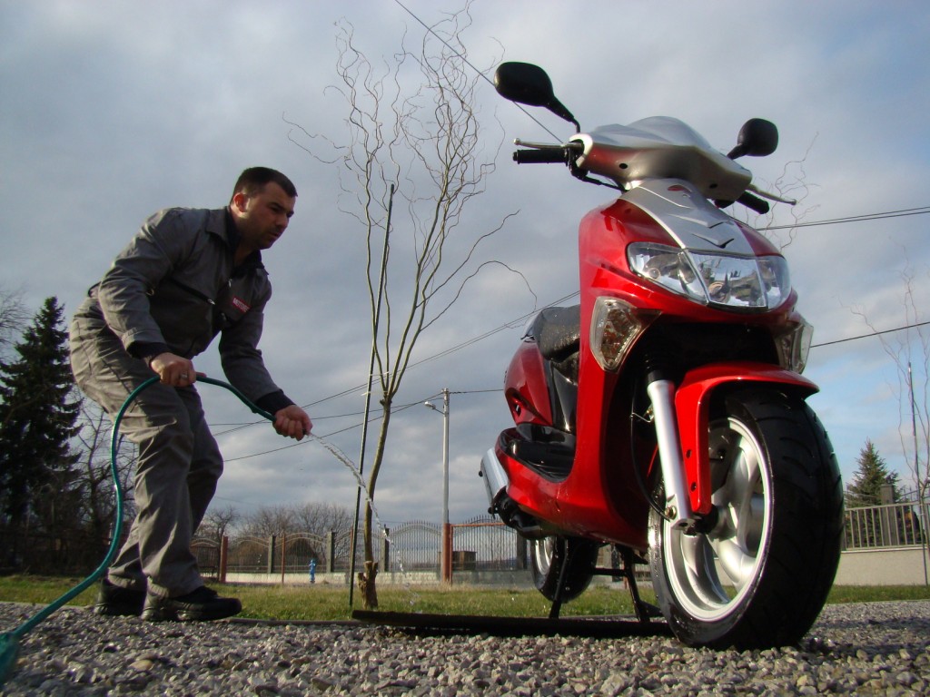  Motogalerija Kymco vitality 50 - Test izdr¾ljivosti