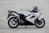  Motogalerija Honda VFR 800 vs. VFR 1200 F